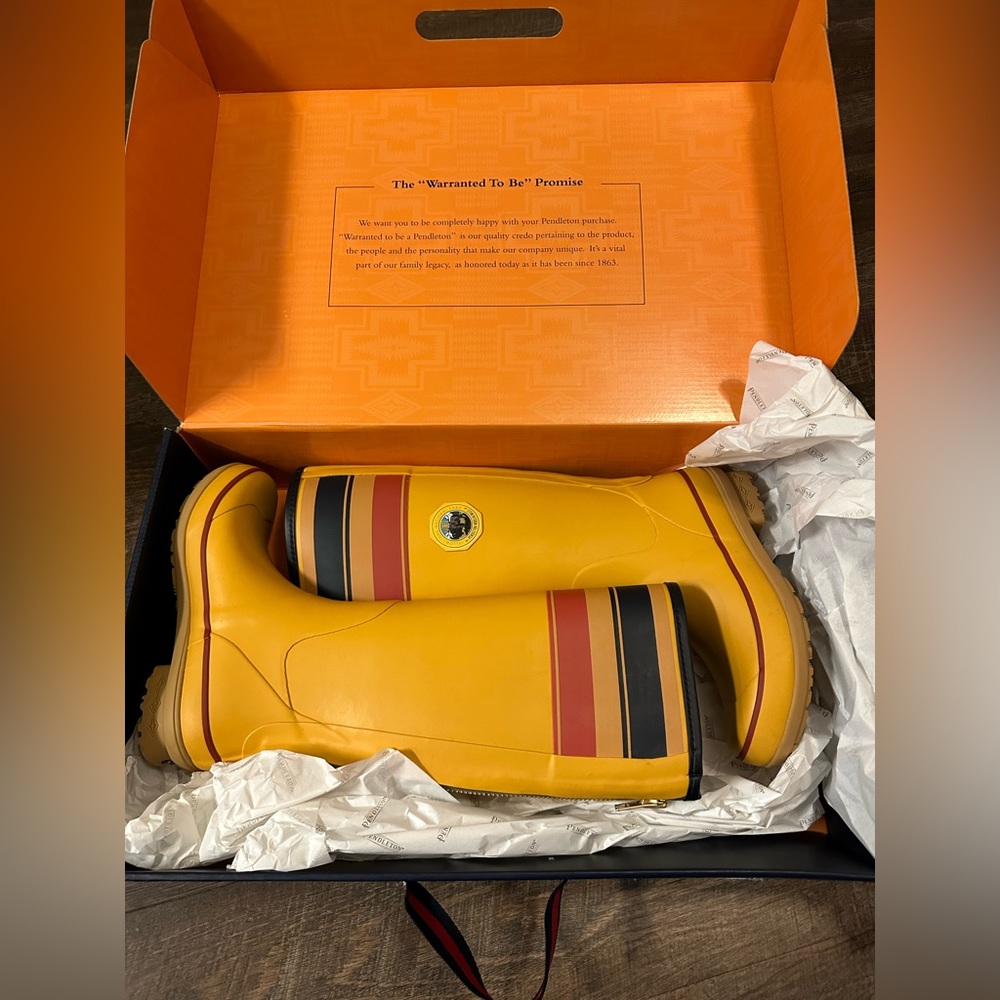 Women’s Pendleton Yellowstone National Park Tall Rain Boots